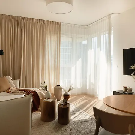 Cozy In Japandi Style With Parking Modlinska Zeran, *