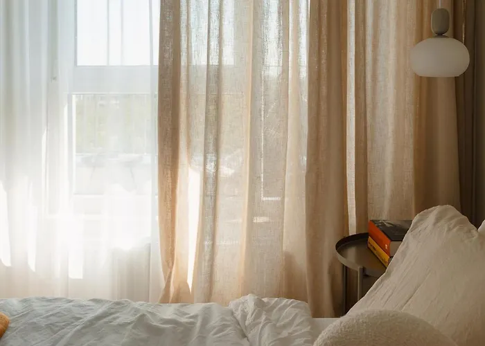 Cozy In Japandi Style With Parking Modlinska Zeran, Apartman