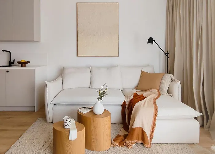 Apartman Cozy In Japandi Style With Parking Modlinska Zeran, *