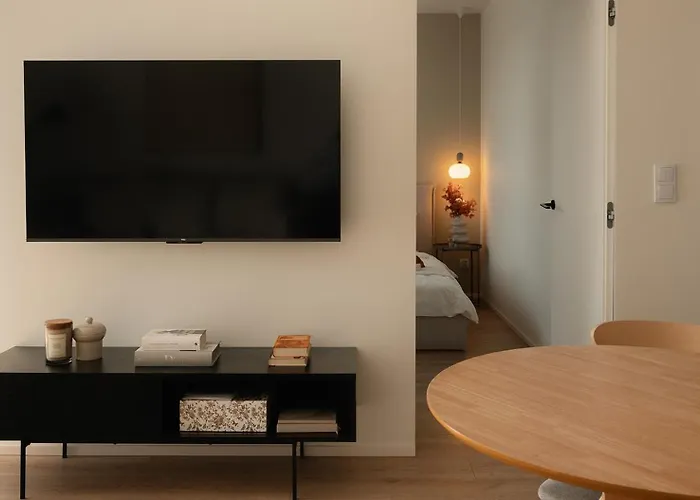 Cozy In Japandi Style With Parking Modlinska Zeran, * ורשה