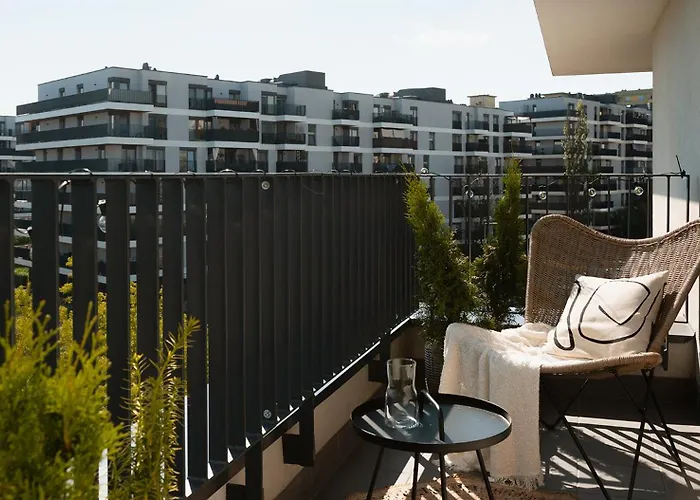 Cozy In Japandi Style With Parking Modlinska Zeran, Varsó