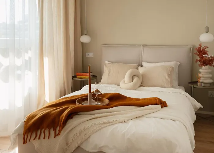 Cozy In Japandi Style With Parking Modlinska Zeran, * ורשה